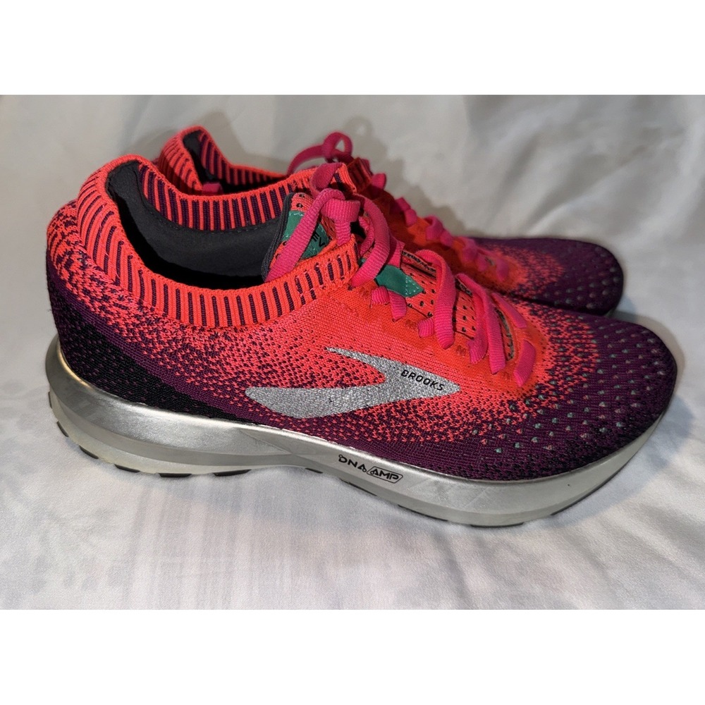 Brooks Levitate 2 Running Shoes Womens 6.5 Bright Pink Purple Knit Sneakers